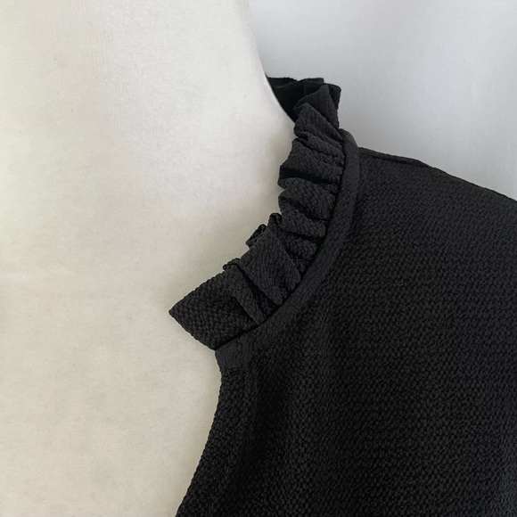 New CeCe Ruffle Cuff 3/4 Sleeve V-Neck Crepe Blouse Rich Black Size XS - Picture 6 of 16